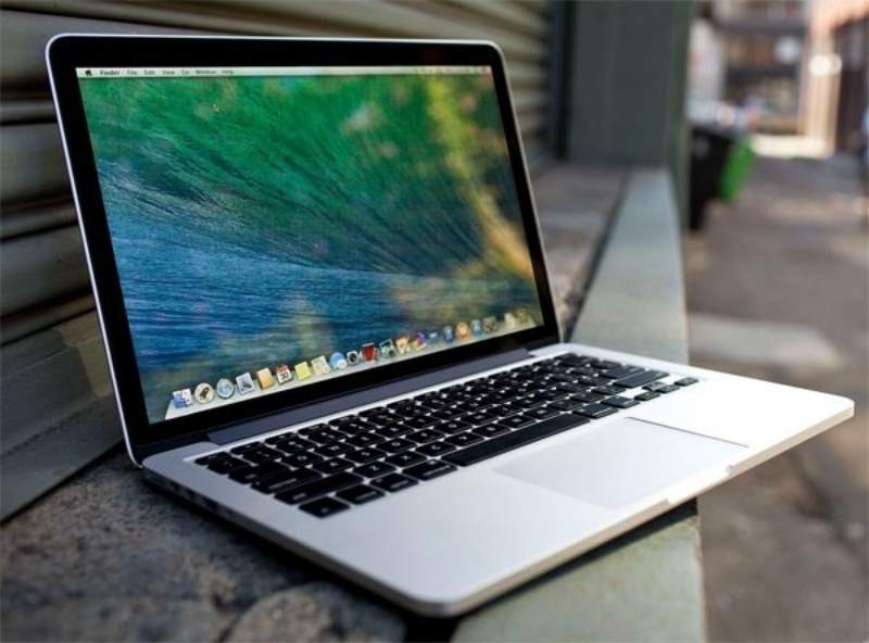 MacBook Pro tiêu chuẩn là dòng laptop duy nhất còn được Apple trang bị ổ đĩa quang SuperDrive