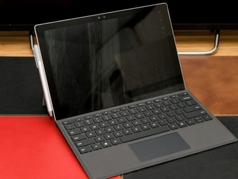 Màn hình Surface Pro bị đen khi đang làm việc phải xử lý như thế nào? 2